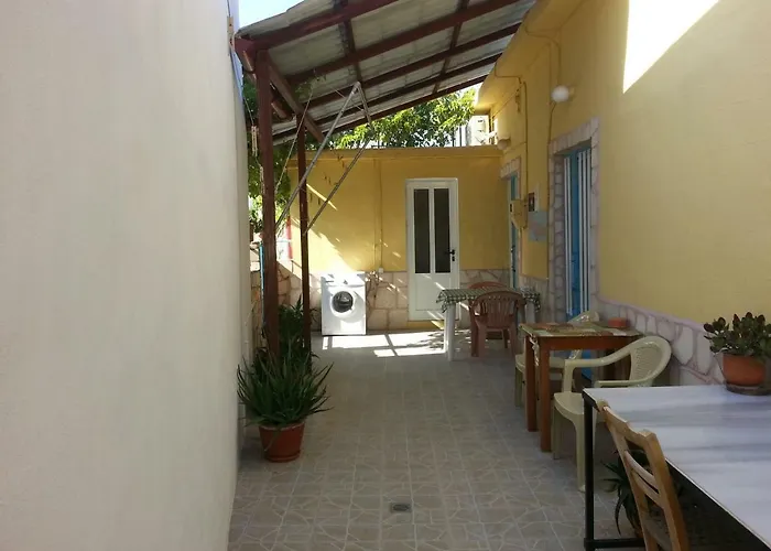 Vintage House-Vori-Rent Rooms